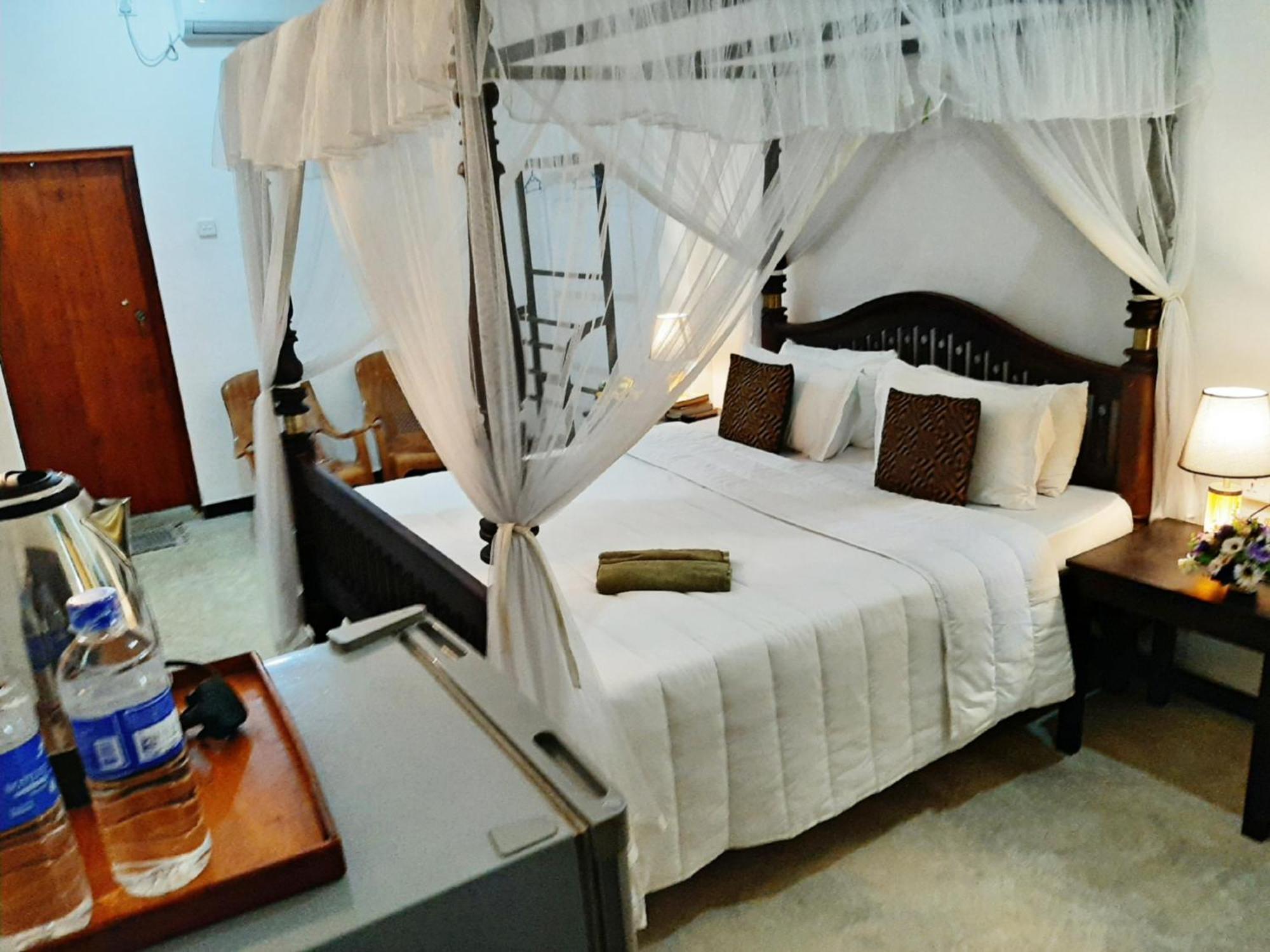 Villa Blue Ocean Mirissa Esterno foto
